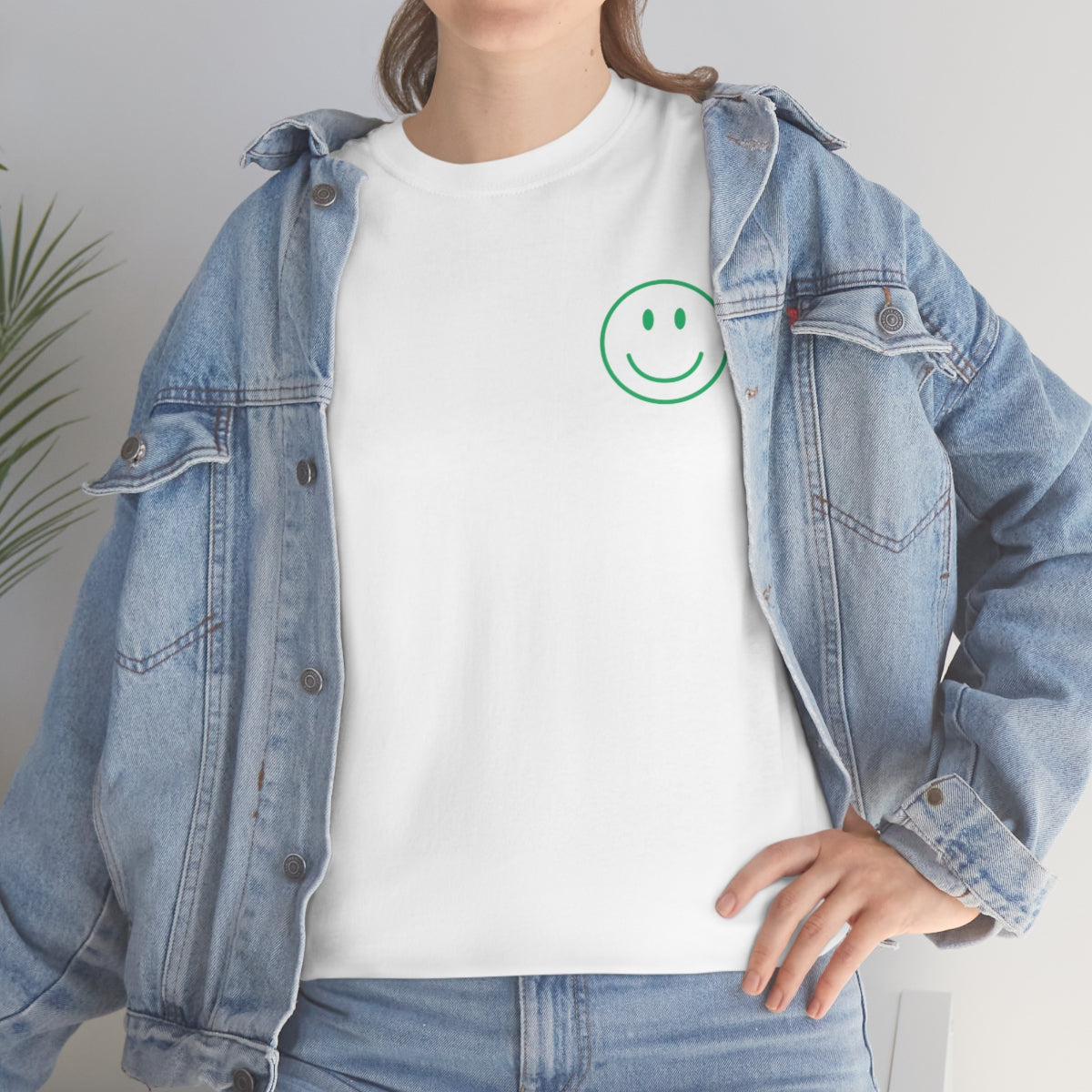 Keep On Smiling / T-shirt Unisex Heavy Cotton Tee / Green