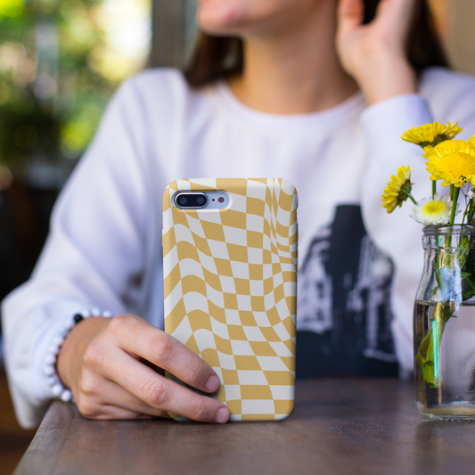 Old School Checkered Retro Groovy Vibe Wavy Checkerboard Phone Case / Retro Tan